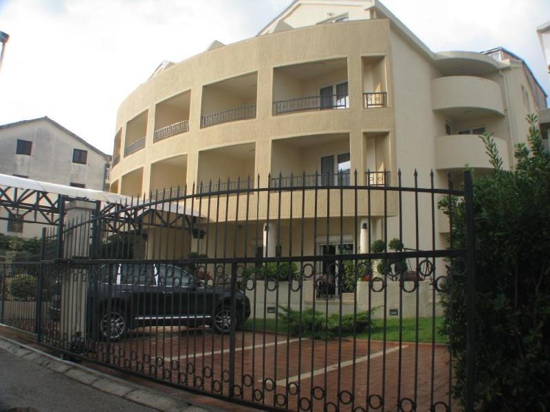 Apartmani Mirenza Budva Exterior foto